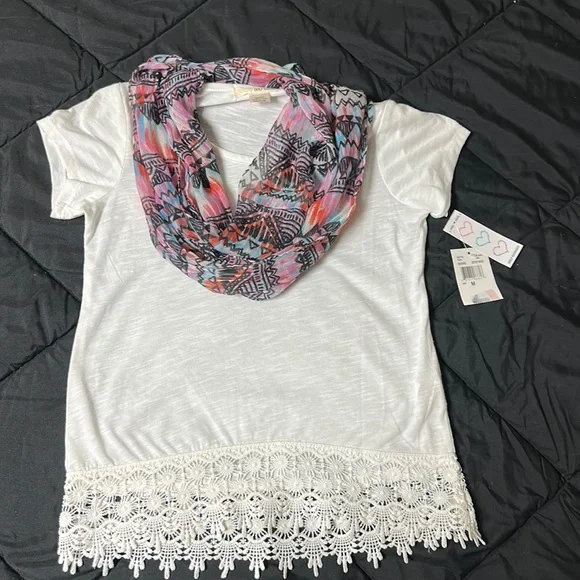 Girls shirt with scarf - Picture 1 of 3